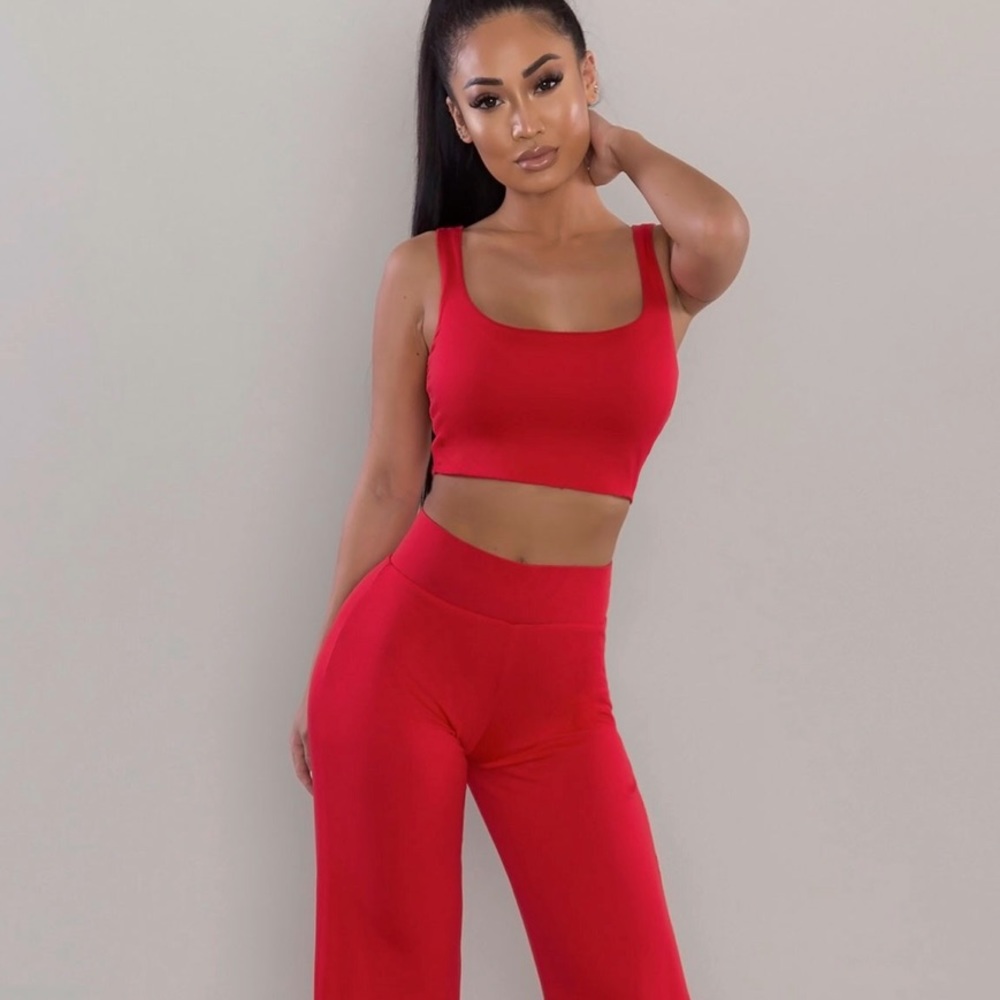 Red set pretty Little thing
